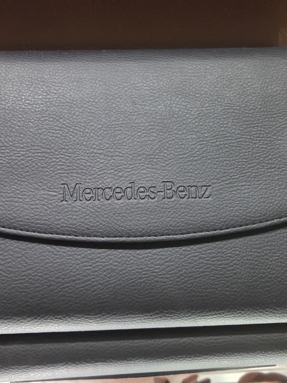 Mercedes-Benz Black Leather Manual Case WITH E Class Operators Manual